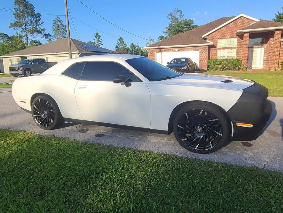 2016 Dodge Challenger 3rd Gen - Image 4 of 9
