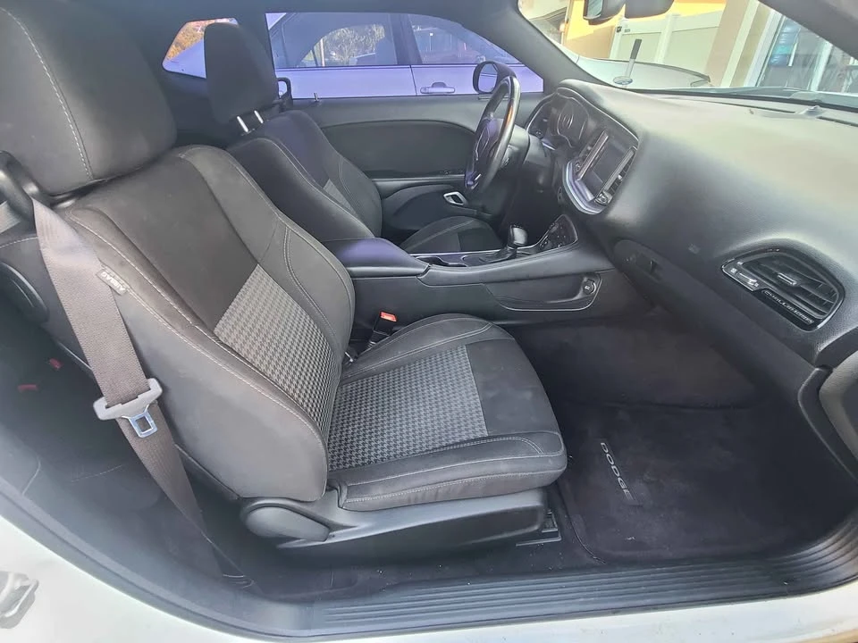 2016 Dodge Challenger 3rd Gen - Image 7 of 9