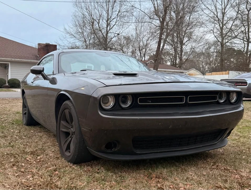 2016 Dodge Challenger 3rd Gen - Image 9 of 16