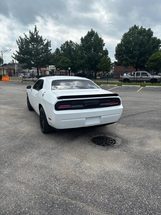 2016 Dodge Challenger 3rd Gen - Image 11 of 20