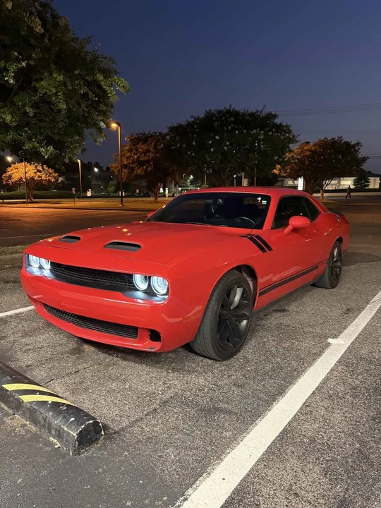 2016 Dodge Challenger 3rd Gen - Image 3 of 8