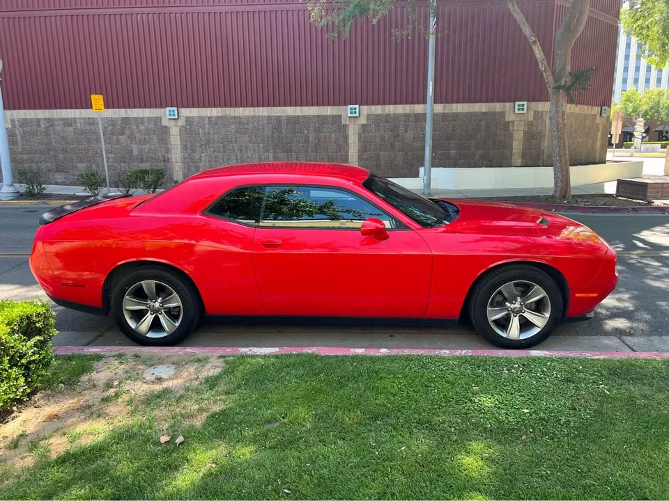 2016 Dodge Challenger 3rd Gen - Image 4 of 11