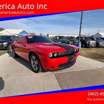 2016 Dodge Challenger SXT Coupe