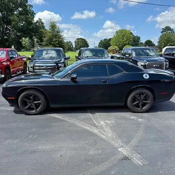 2016 Dodge Challenger SXT Coupe 2D