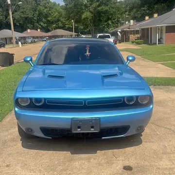2016 Dodge Challenger SXT Coupe 2D