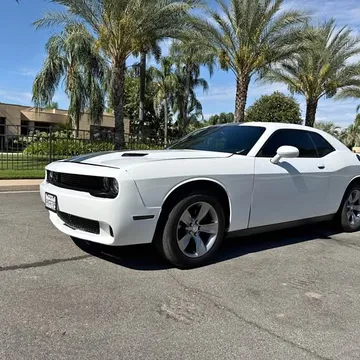 2016 Dodge Challenger SXT Coupe