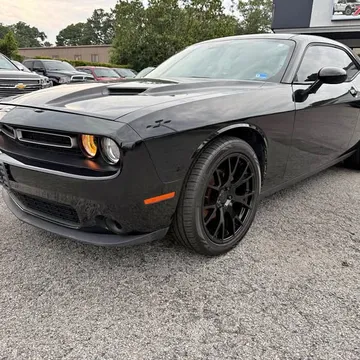2016 Dodge Challenger SXT Coupe 2D