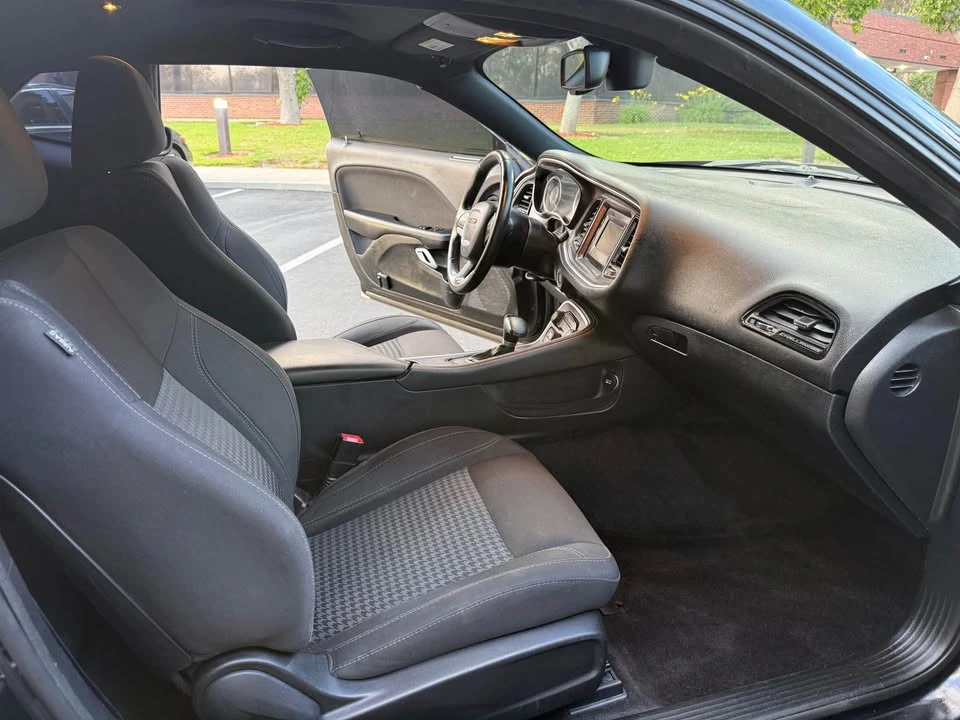2016 Dodge Challenger 3rd Gen - Image 10 of 18