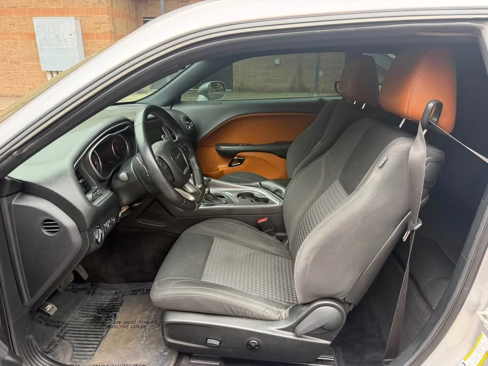 2016 Dodge Challenger 3rd Gen - Image 9 of 15