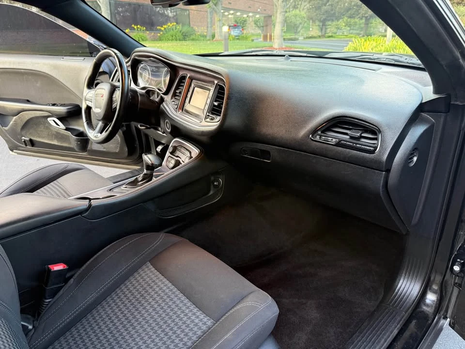 2016 Dodge Challenger 3rd Gen - Image 13 of 18