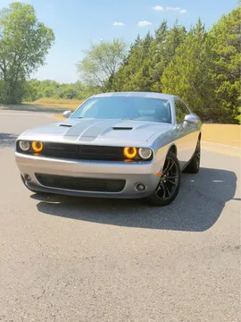 2016 Dodge Challenger SXT Coupe 2D