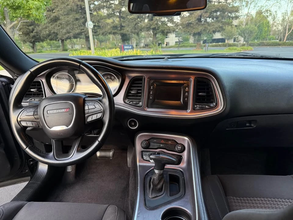 2016 Dodge Challenger 3rd Gen - Image 15 of 18