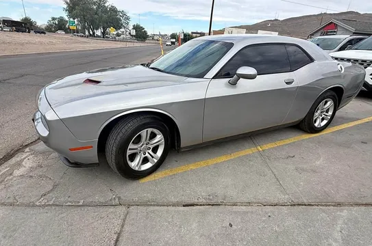 2016 Dodge Challenger SXT Coupe 2D
