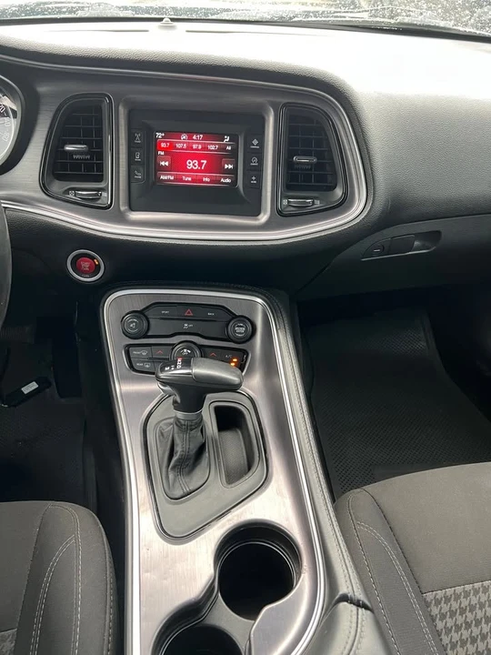 2016 Dodge Challenger 3rd Gen - Image 15 of 18