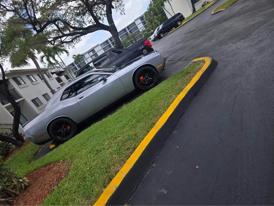 2016 Dodge Challenger 3rd Gen - Image 3 of 3