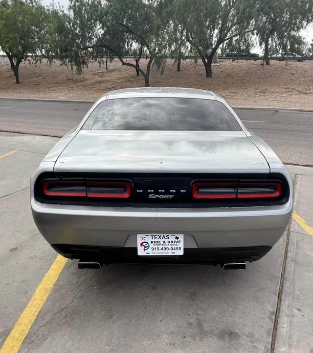 2016 Dodge Challenger 3rd Gen - Image 4 of 9