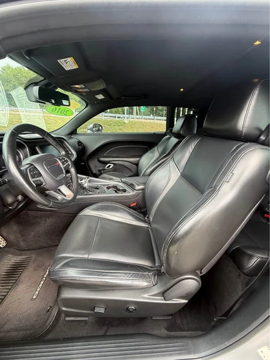 2016 Dodge Challenger 3rd Gen - Image 5 of 7