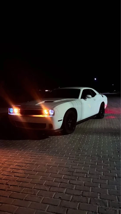 2016 Dodge Challenger 3rd Gen - Image 4 of 8