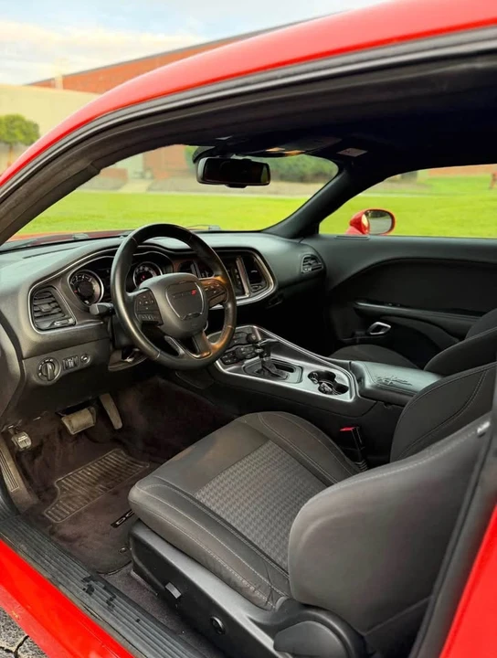 2016 Dodge Challenger 3rd Gen - Image 13 of 14