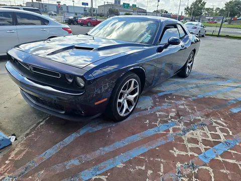 2016 Dodge Challenger SXT Coupe 2D