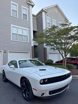 2016 Dodge Challenger SXT Coupe 2D