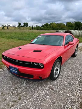 2016 Dodge Challenger SXT Coupe 2D
