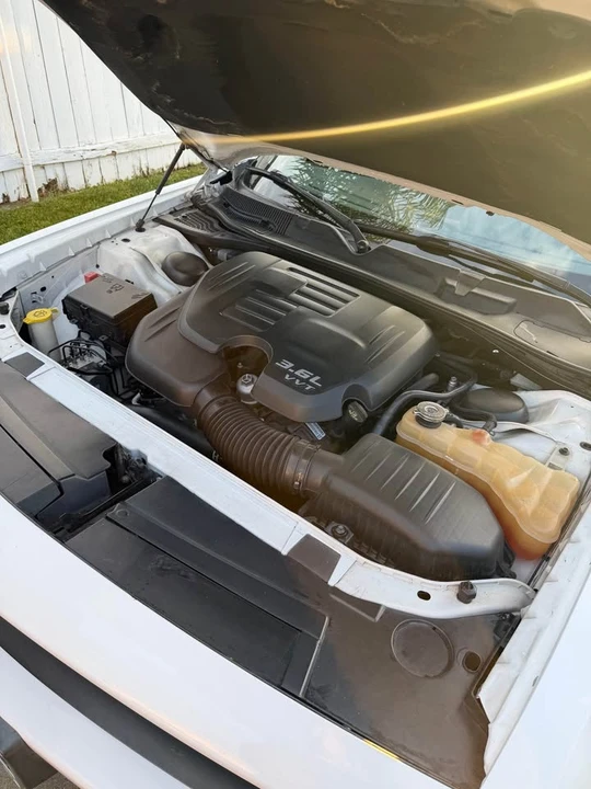 2016 Dodge Challenger 3rd Gen - Image 3 of 7
