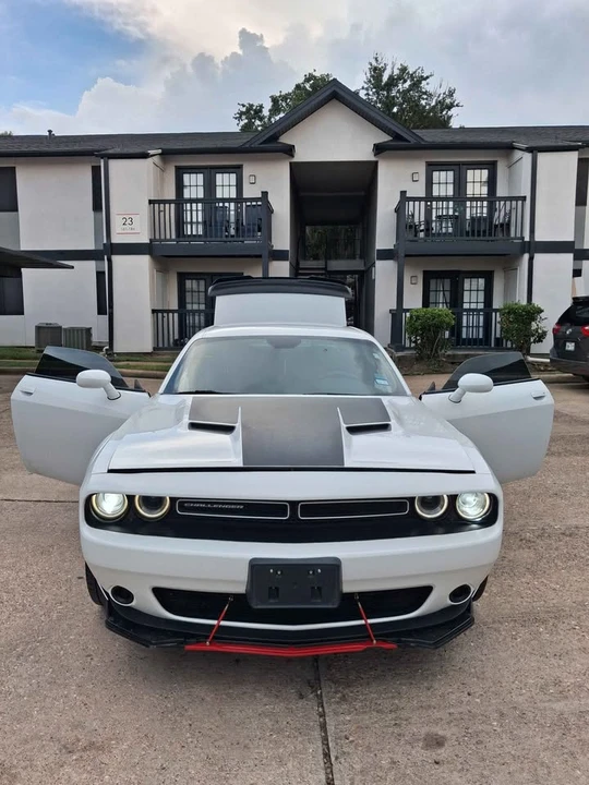 2016 Dodge Challenger 3rd Gen - Image 12 of 20