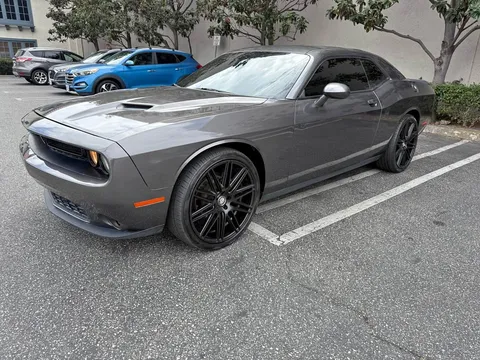 2016 Dodge Challenger SXT Coupe