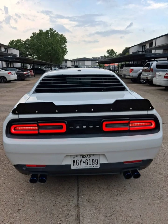 2016 Dodge Challenger 3rd Gen - Image 9 of 20