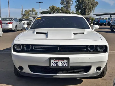 2016 Dodge Challenger SXT Coupe 2D