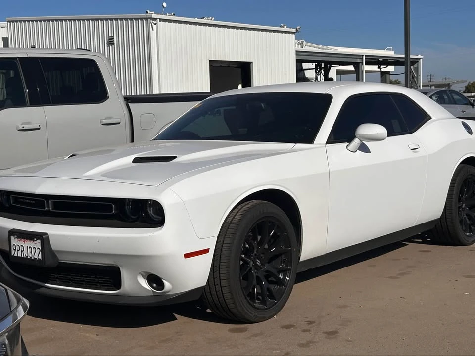 2016 Dodge Challenger 3rd Gen - Image 2 of 9