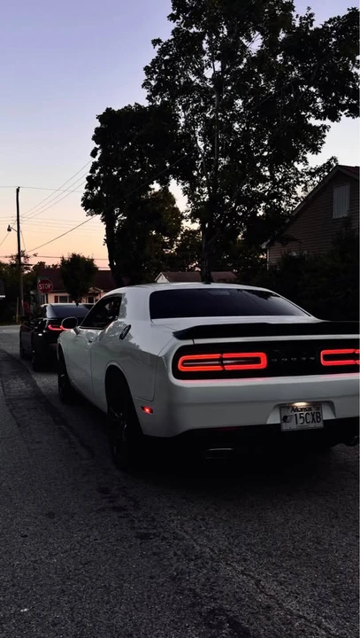 2016 Dodge Challenger 3rd Gen - Image 3 of 8
