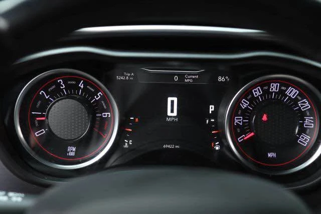 2016 Dodge Challenger 3rd Gen - Image 18 of 19