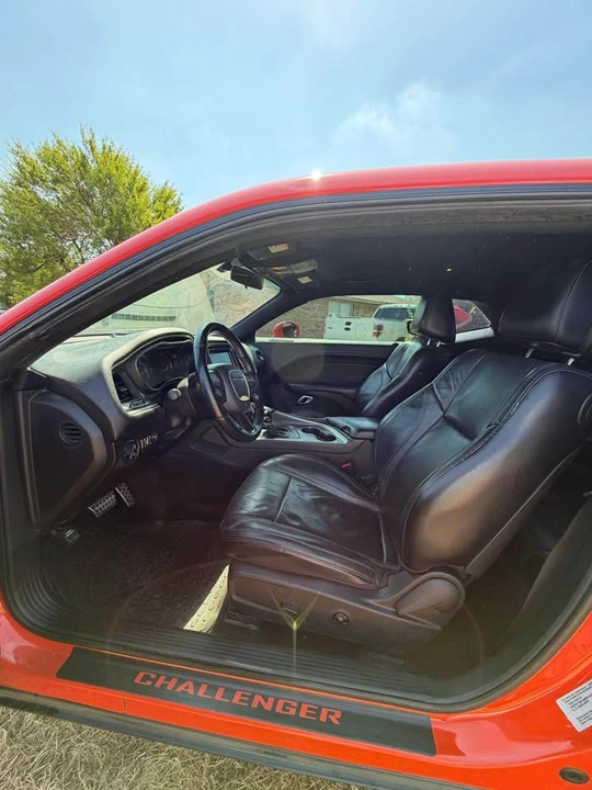 2016 Dodge Challenger 3rd Gen - Image 11 of 13