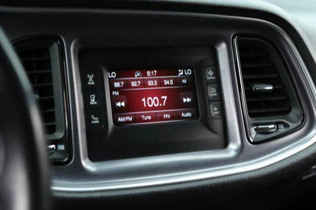 2016 Dodge Challenger 3rd Gen - Image 13 of 19