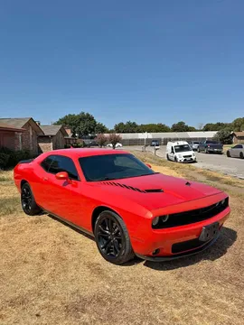 2016 Dodge Challenger SXT Coupe 2D