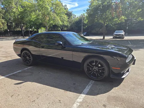 2016 Dodge Challenger SXT