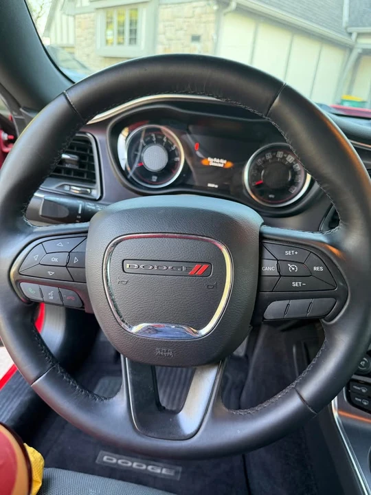 2016 Dodge Challenger 3rd Gen - Image 14 of 16