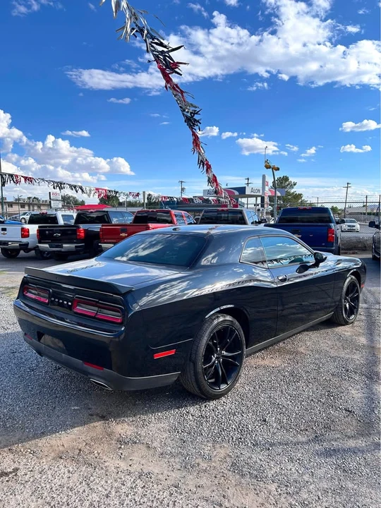 2016 Dodge Challenger 3rd Gen - Image 9 of 17
