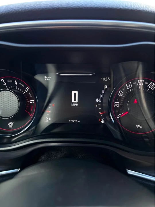 2016 Dodge Challenger 3rd Gen - Image 14 of 17
