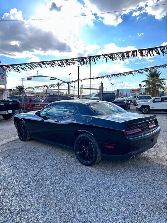 2016 Dodge Challenger 3rd Gen - Image 9 of 17