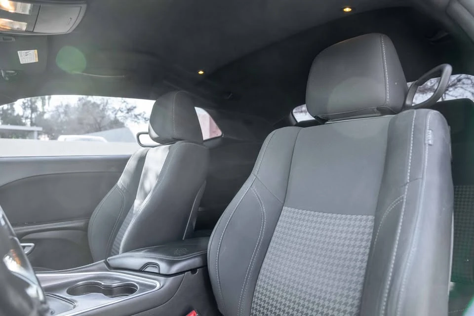 2016 Dodge Challenger 3rd Gen - Image 10 of 17