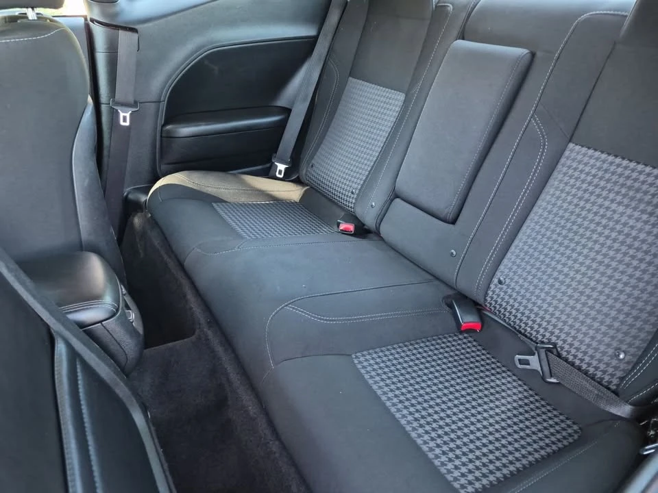 2016 Dodge Challenger 3rd Gen - Image 18 of 20