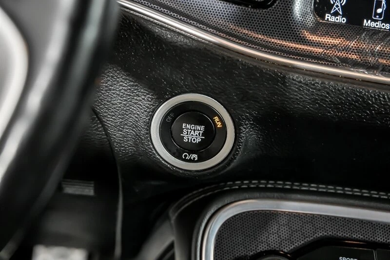 2016 Dodge Challenger 3rd Gen - Image 23 of 28