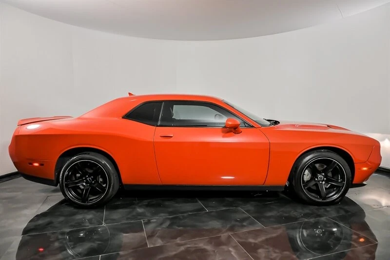 2016 Dodge Challenger 3rd Gen - Image 9 of 28