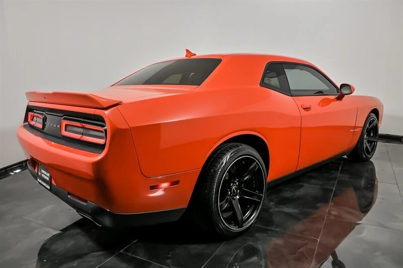 2016 Dodge Challenger 3rd Gen - Image 8 of 28