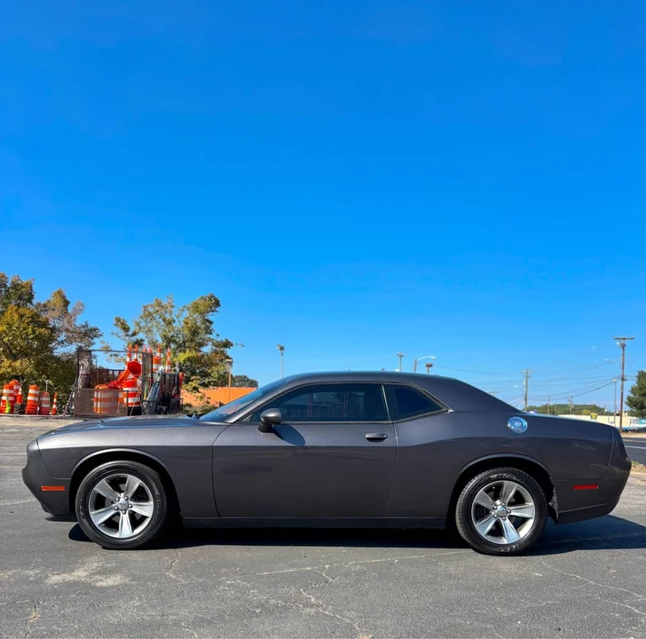 2016 Dodge Challenger 3rd Gen - Image 8 of 14