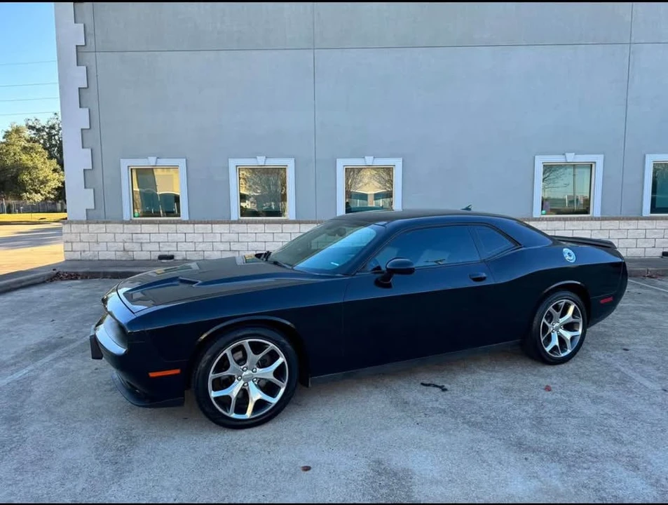 2016 Dodge Challenger 3rd Gen - Image 2 of 16
