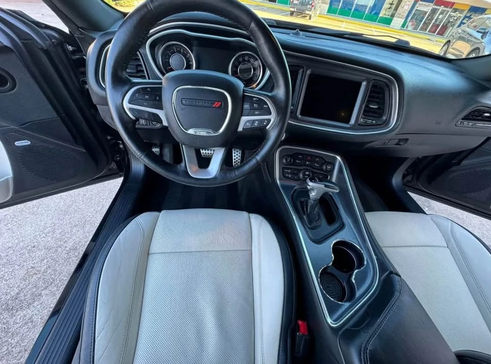 2016 Dodge Challenger 3rd Gen - Image 10 of 16